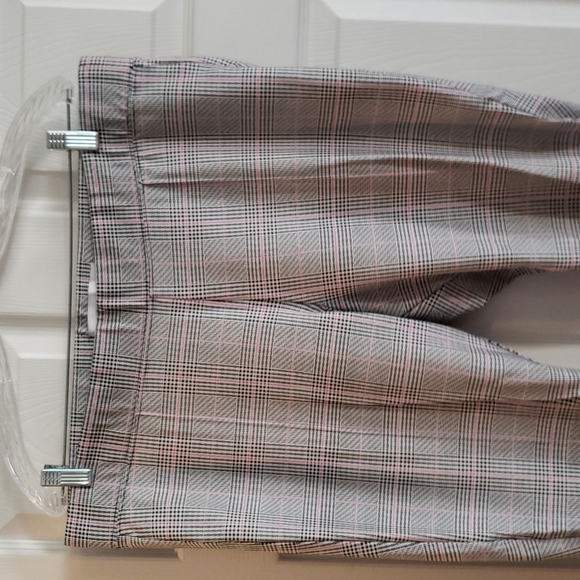Old Navy Pants - Old Navy "Stevie" Plaid Stretch Pants
